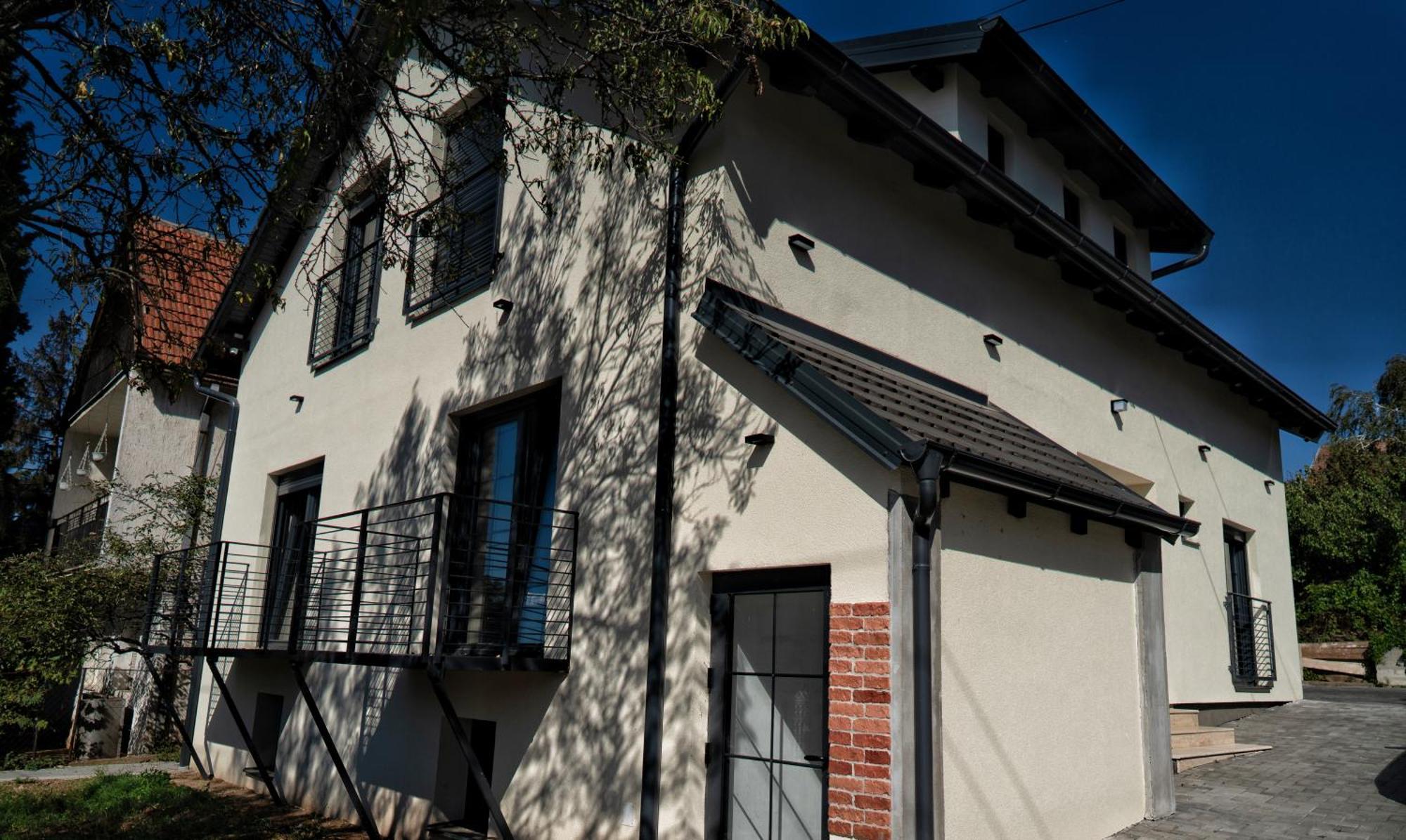 La Roue Hotel Vrsac Exterior photo