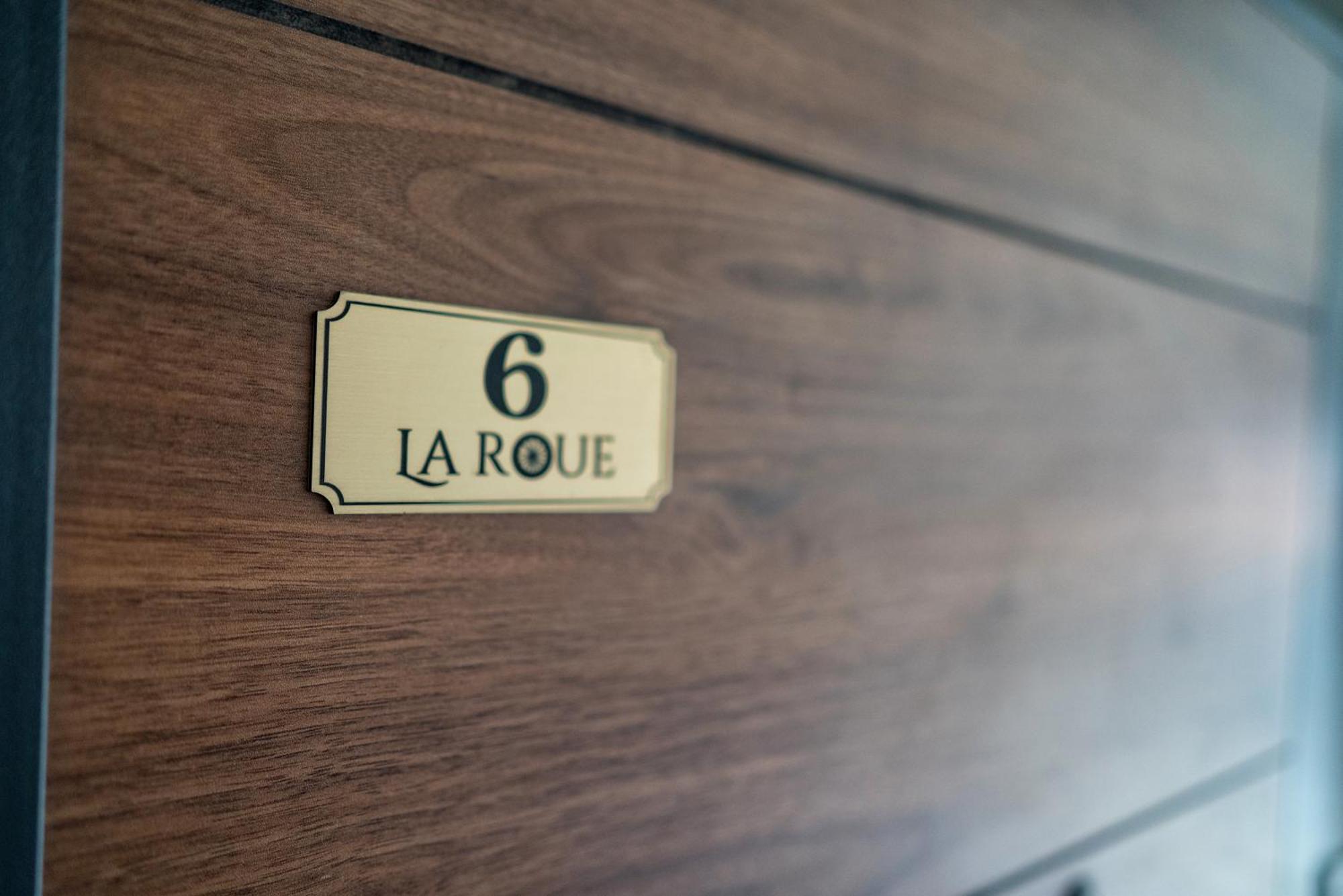 La Roue Hotel Vrsac Exterior photo